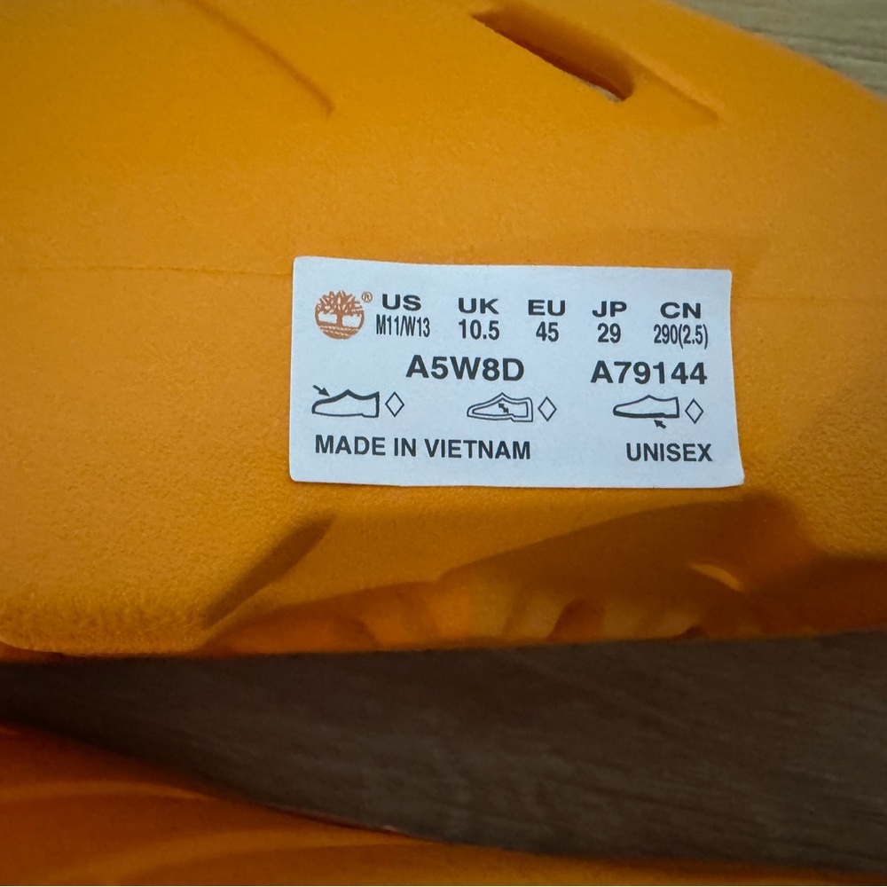 Timberland Men's Orange Slide Sandals - Picture 5 of 5
